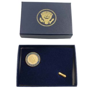 2000s George W. Bush Presidential Seal and Signature Die Struck Stickpin