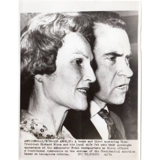 1960 UPI Telephoto Of Richard & Pat Nixon Conditional Concession 