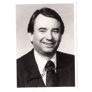Tommy Thompson Governor of Wisconsin Signed Photo 